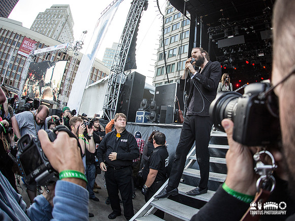 Father John Misty in concert