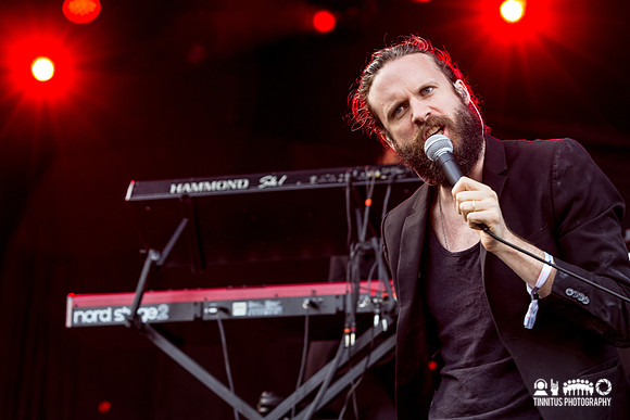 Father John Misty in concert