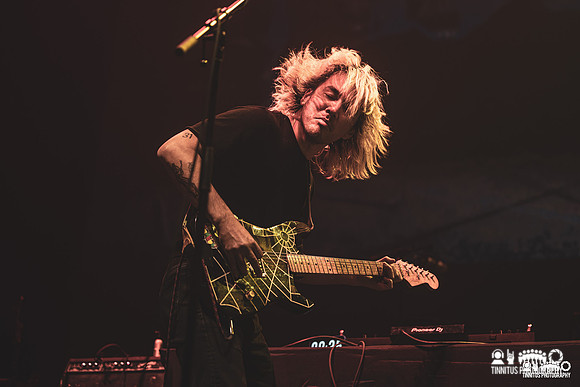 FIDLAR in concert