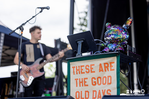 Paper Tigers in concert