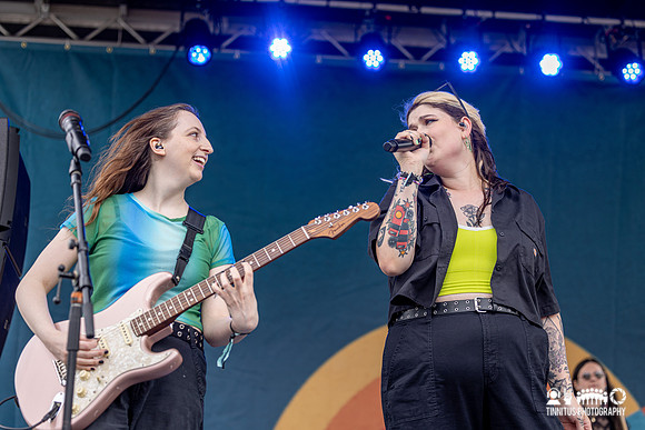 Shallow Pools in concert
