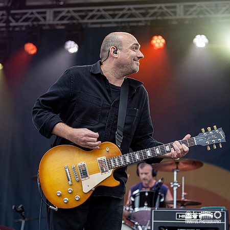 Sunny Day Real Estate in concert