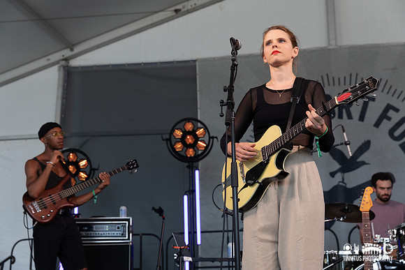 Cassandra Jenkins in concert