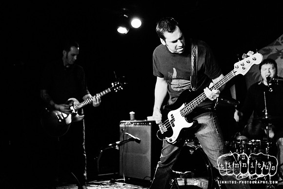 The Tampoffs in concert