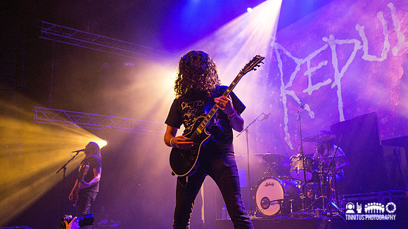 Repulsion in concert