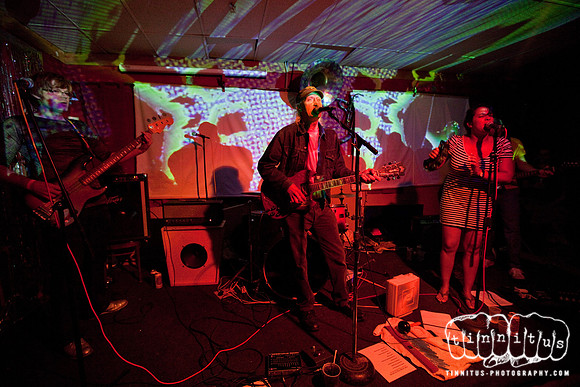 Bobb Trimble and the Flying Spiders play Deep Heaven Now