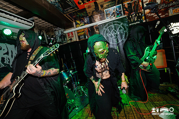 Froglord in concert