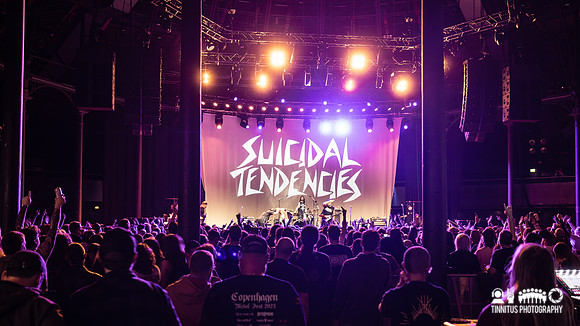 Suicidal Tendencies in concert