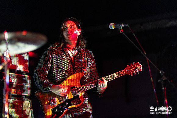 Meatbodies in concert
