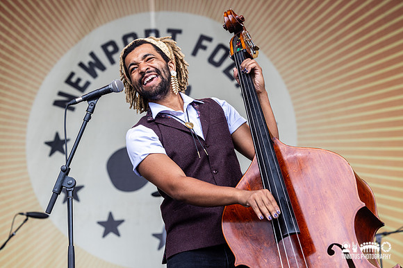New Dangerfield in concert