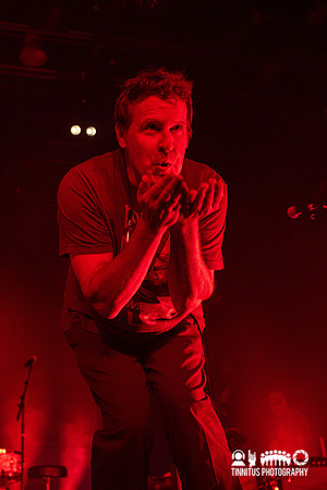 Pavement in concert
