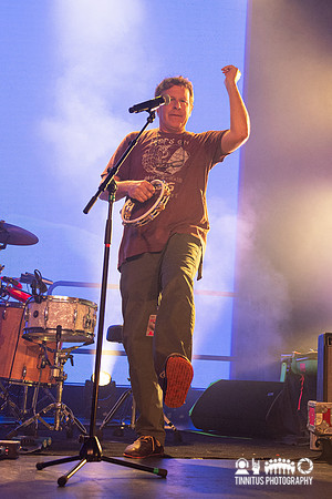 Pavement in concert