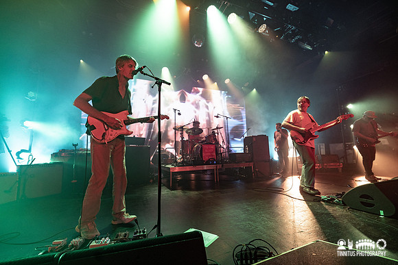 Pavement in concert