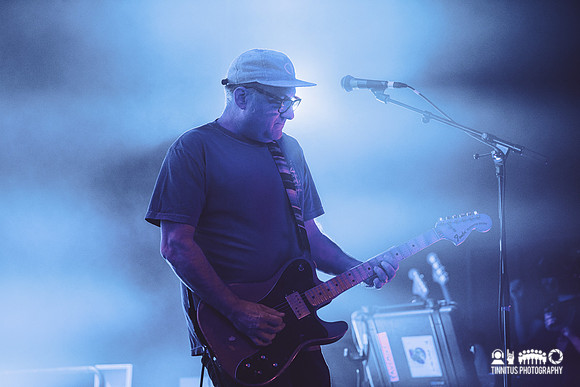 Pavement in concert