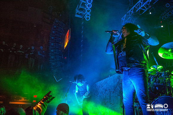 Testament in concert