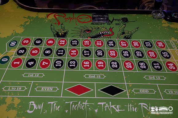 Psycho Las Vegas blackjack table