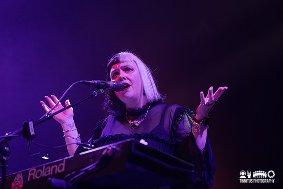 Slowdive in concert