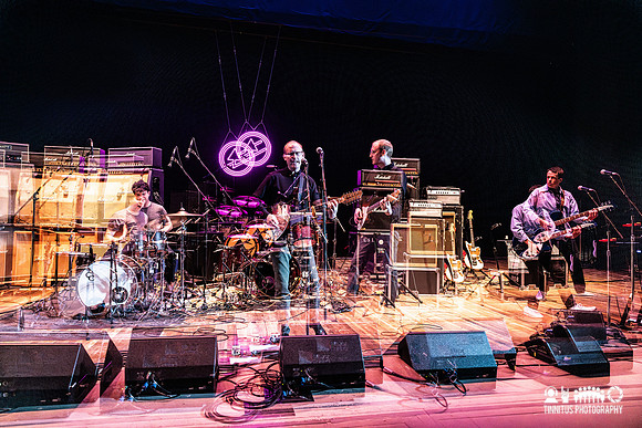 Kiwi Jr. in concert