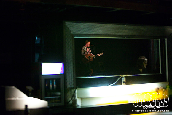Dennis Brennan in concert