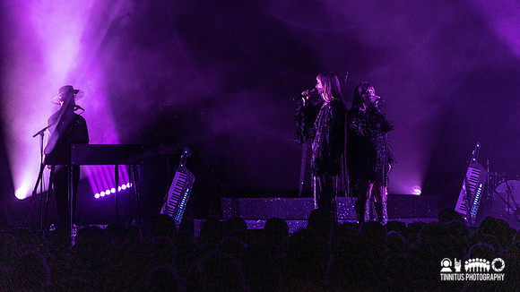Lucius in concert