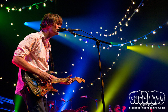 Pavement in concert