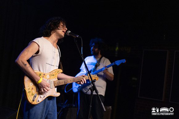 Youbet in concert