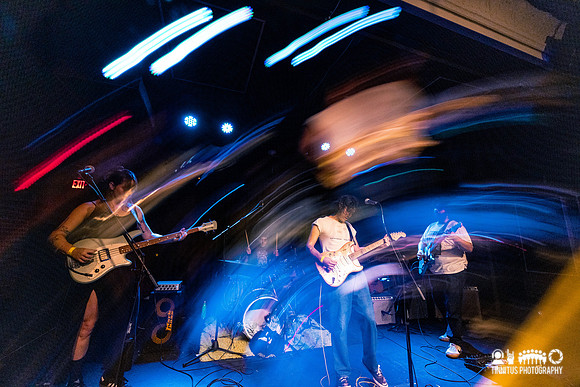 Youbet in concert