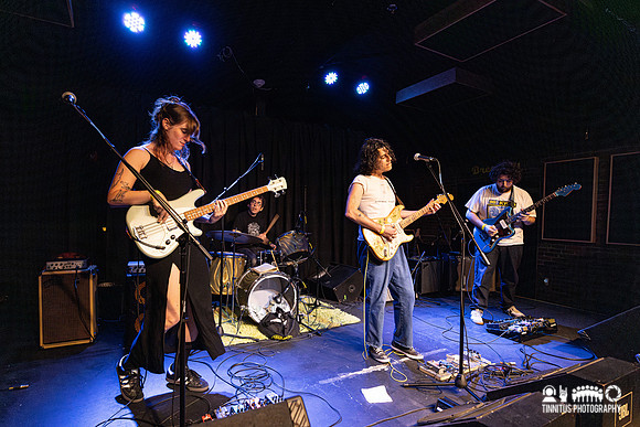 Youbet in concert