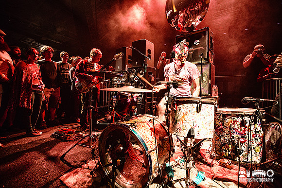 Lightning Bolt in concert