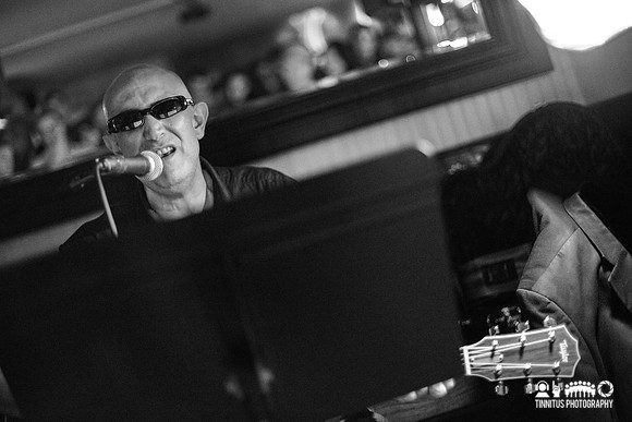 Alvarius B. in concert