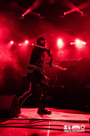 Izzy Spears in concert