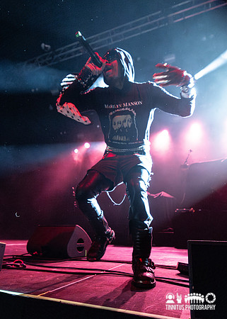 Izzy Spears in concert