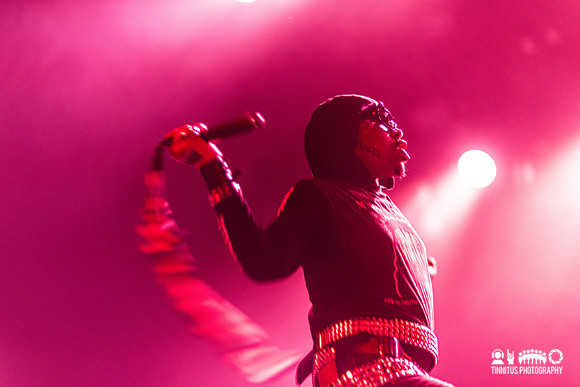 Izzy Spears in concert