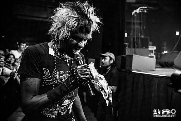 Yves Tumor in concert