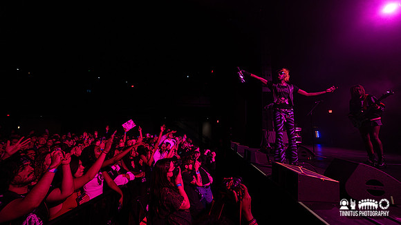 Yves Tumor in concert