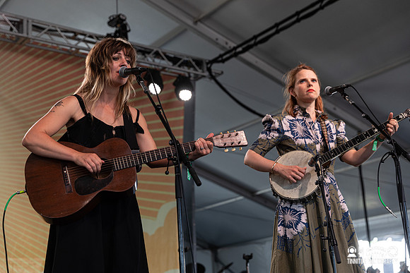 Clusterfolk in concert