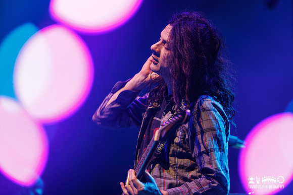 Kurt Vile and The Violators in concert