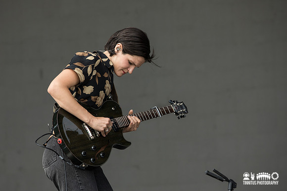 Big Thief in concert