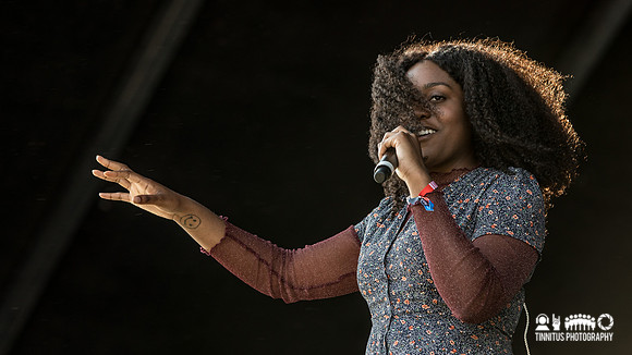 Noname in concert