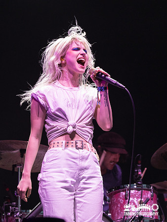 Paramore in concert