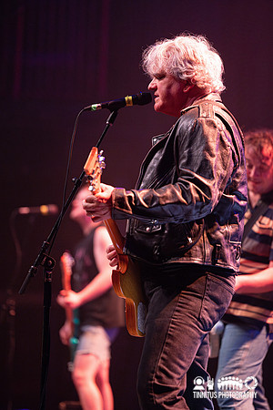 The Chats in concert