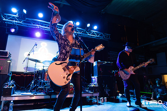 The Mission in concert