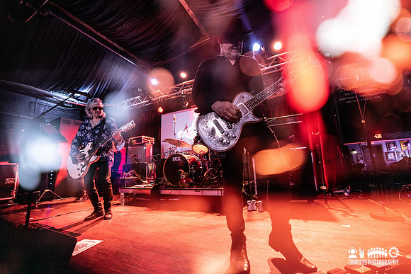 The Mission in concert