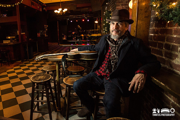 Howe Gelb
