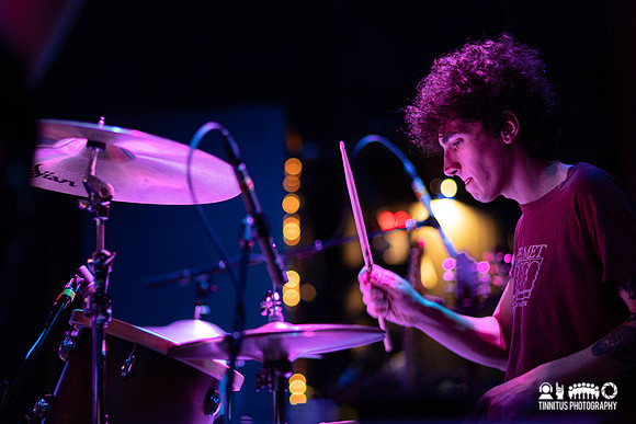 Knifeplay in concert