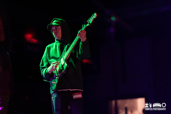 Knifeplay in concert