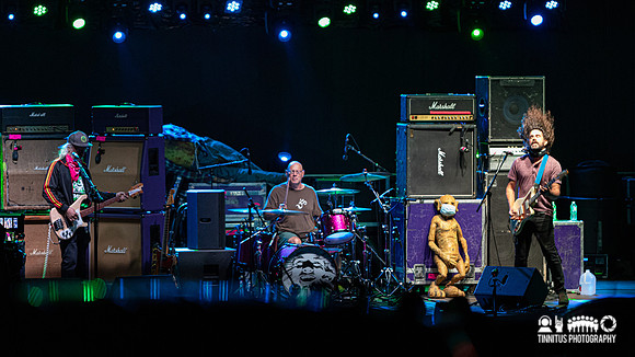 Dinosaur Jr. in concert