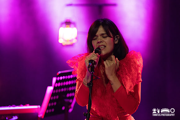Bat For Lashes in concert