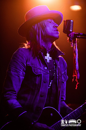 Wovenhand in concert