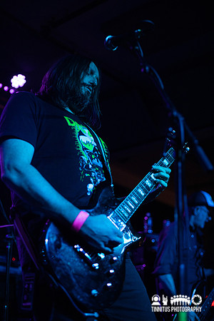 Worshipper in concert